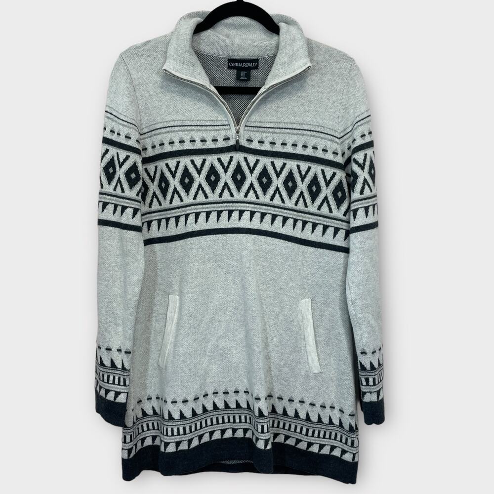 Fair isle Nordic quarter zip sweater gray & black mid weight long length medium